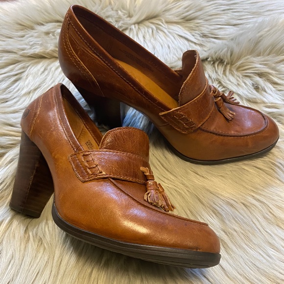 Vintage Born heels 🍁 7.5 - Picture 2 of 4